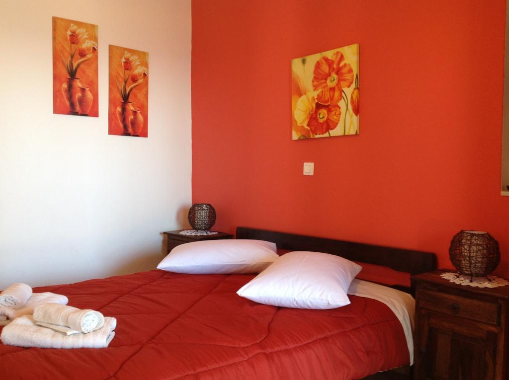 Pansion Zaharoula Hotell Fira  Exteriör bild