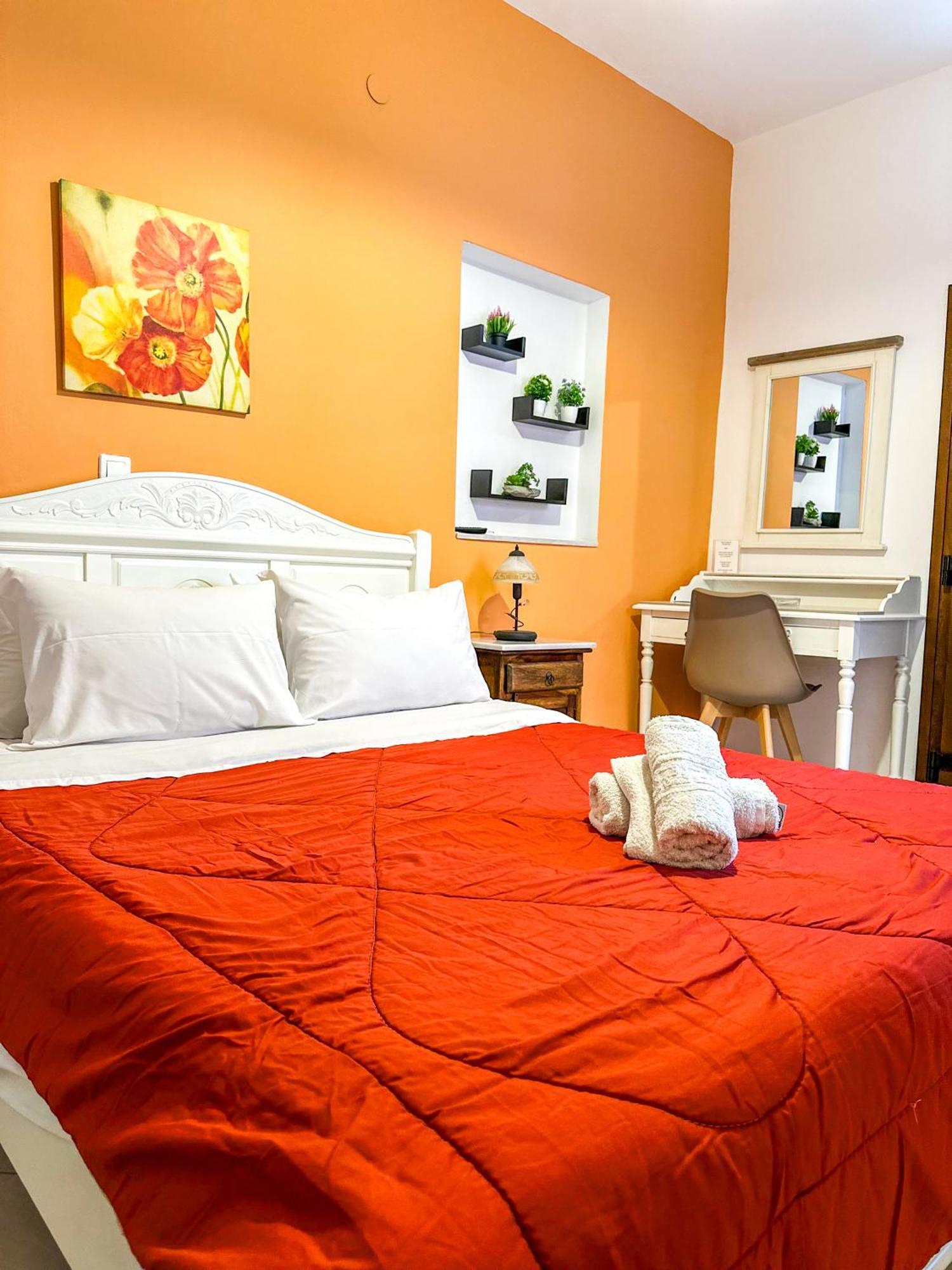 Pansion Zaharoula Hotell Fira  Exteriör bild